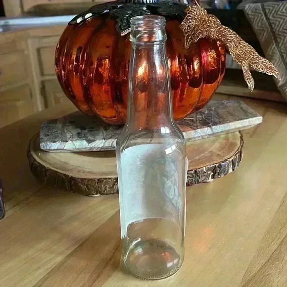 Vintage moxie bottle. - Picture 3 of 6